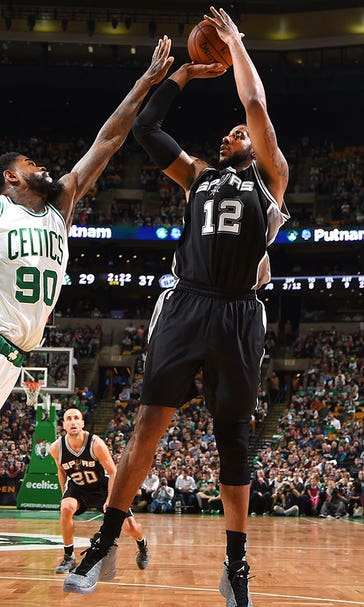 Aldridge has breakout game as Spurs hold off gritty Celtics